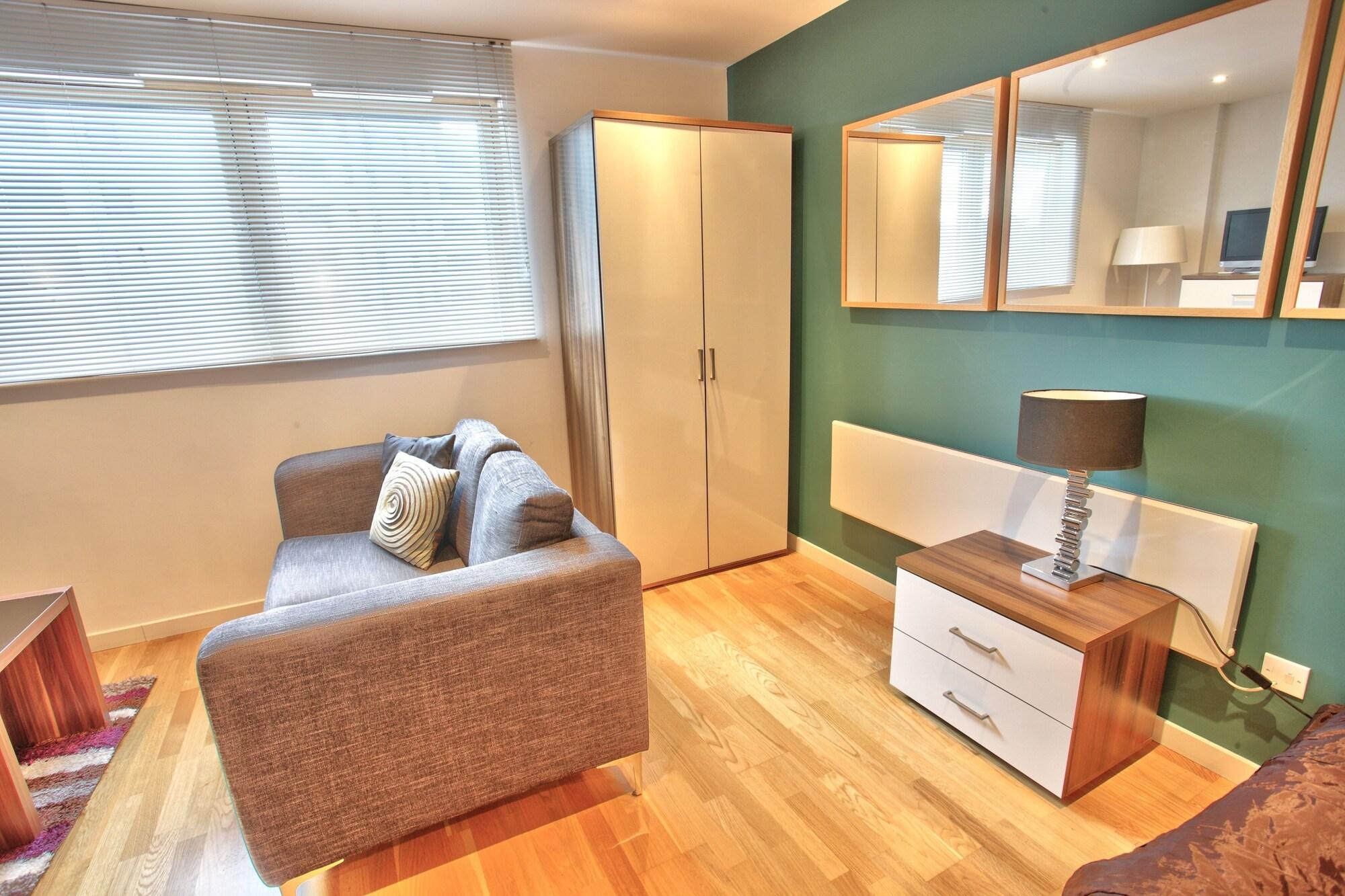 Quay Apartments Leeds Лийдс Екстериор снимка