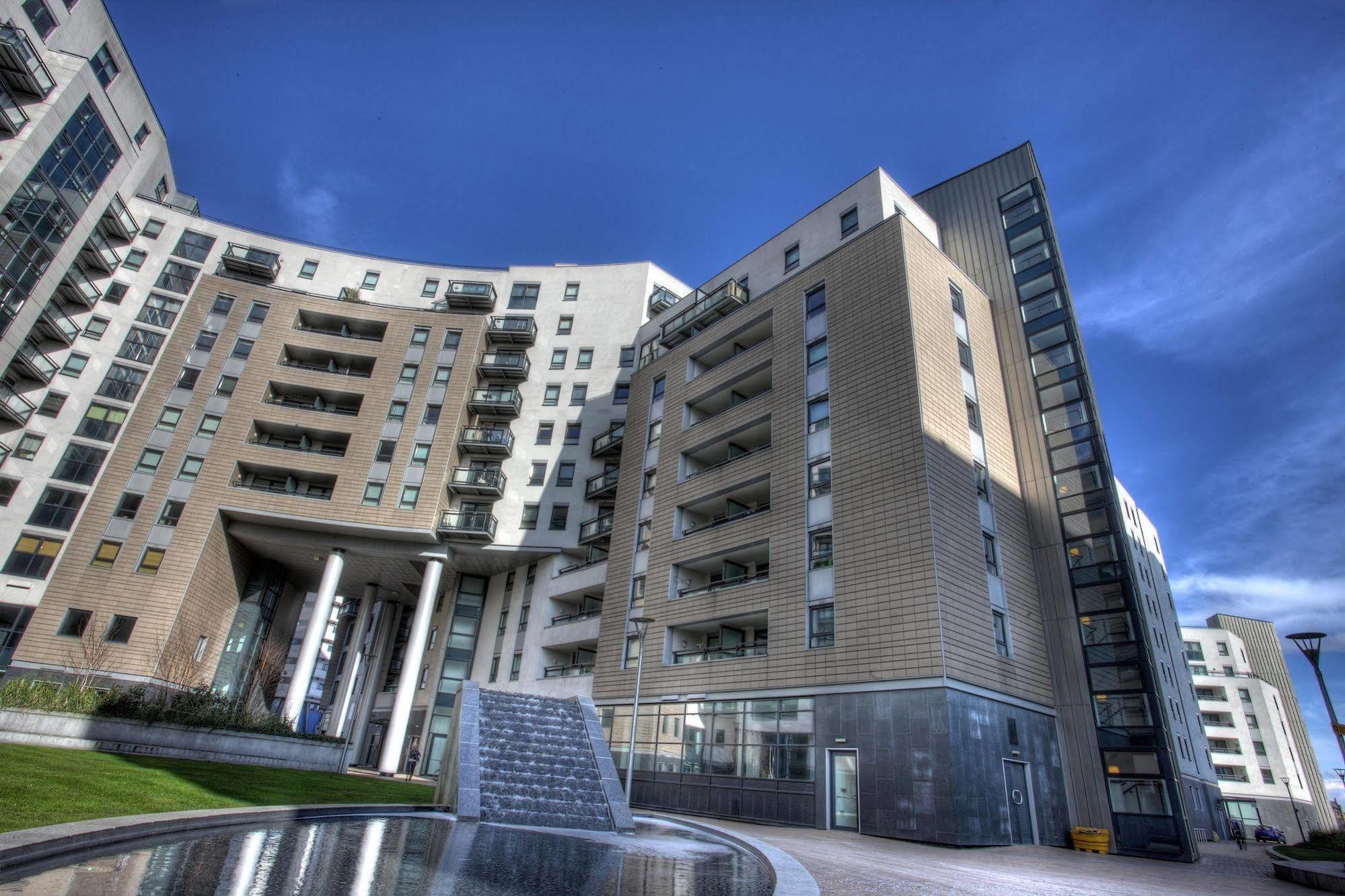 Quay Apartments Leeds Лийдс Екстериор снимка